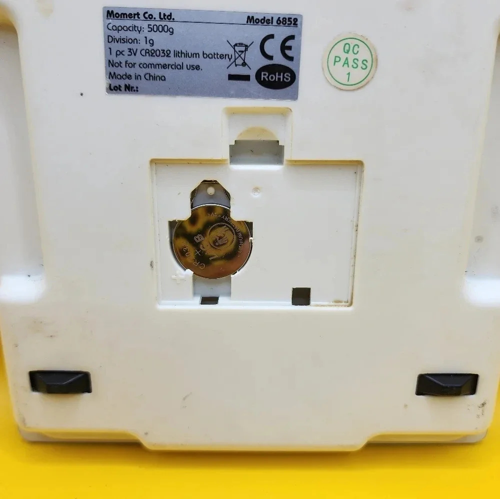 Momert Kitchen Electronic Scale Glass 7x7 White with Flowers - Picture 5 of 7